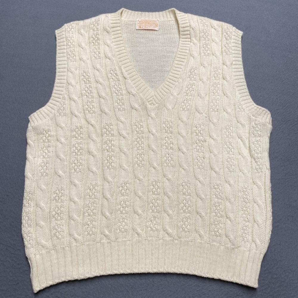 Vintage Pendleton Sweater Vest Mens Medium Ivory Cable Knit 100% Wool V-Neck USA
